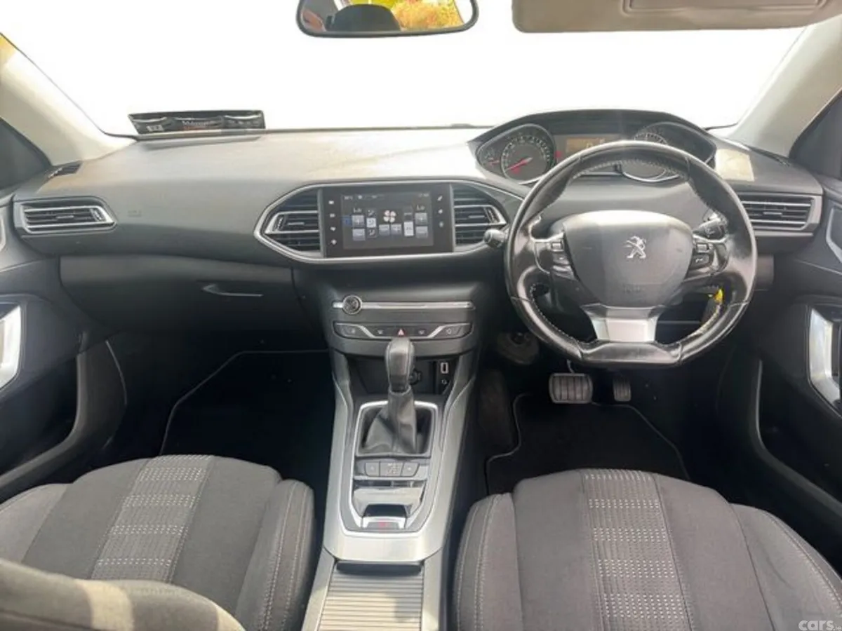Peugeot 308 Hatchback, Diesel, 2016, Black