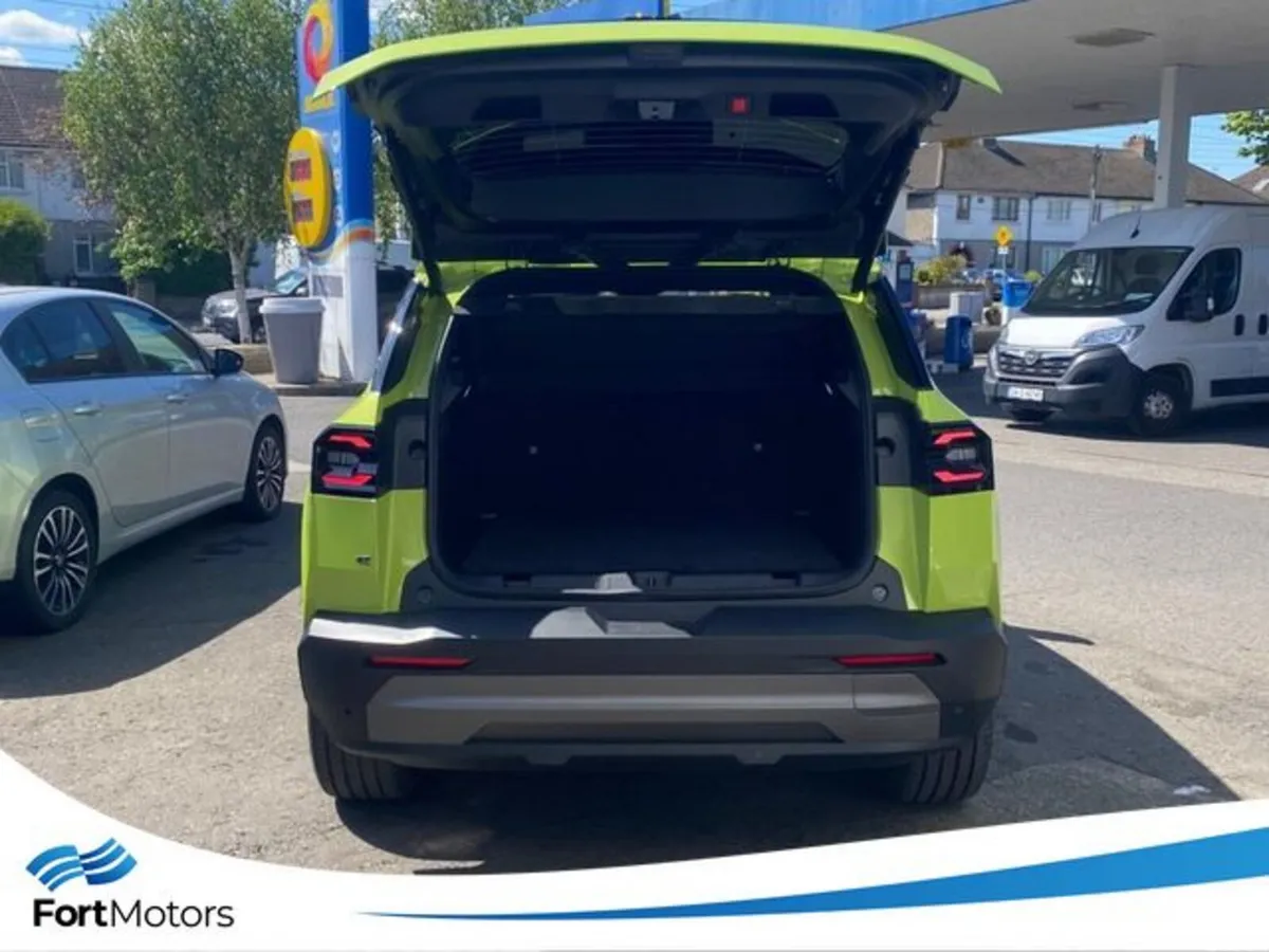 Jeep Compass SUV, Electric, 2026, Green