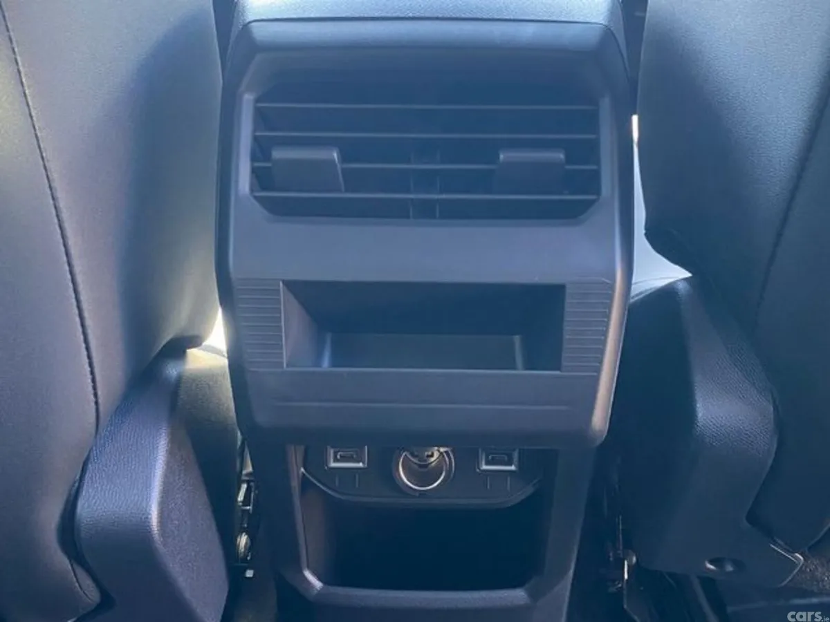 Jeep Compass SUV, Electric, 2026, Green