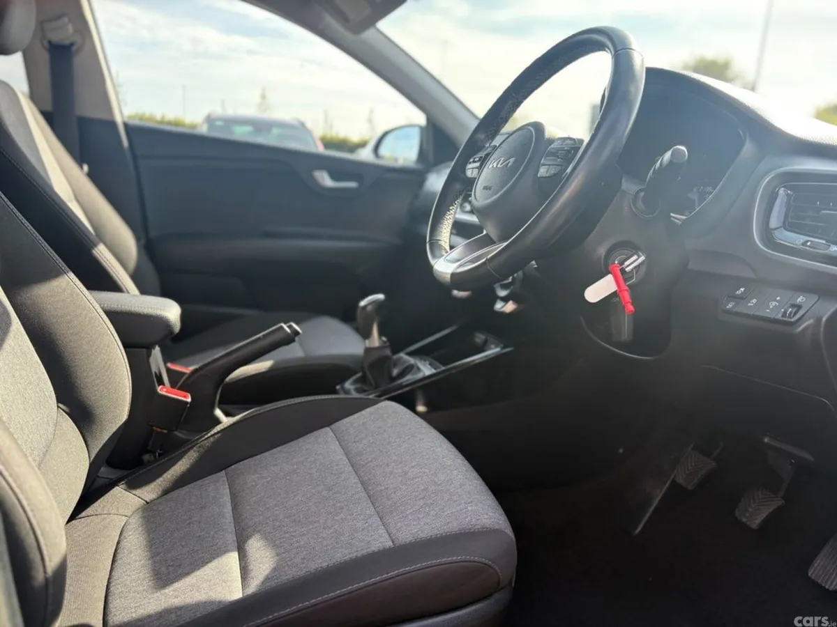 Kia Stonic Hatchback, Petrol, 2023, Grey