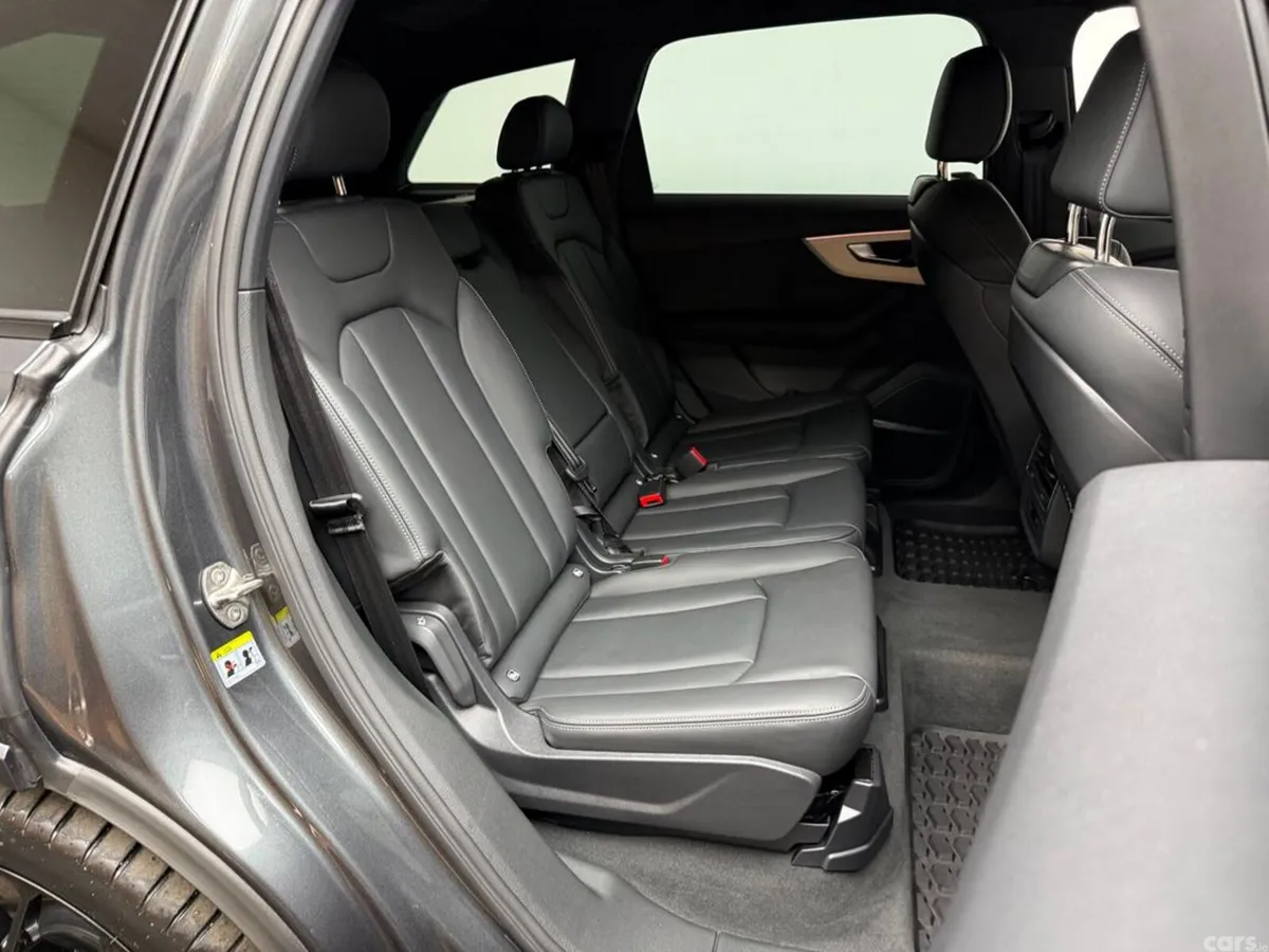 Audi Q7 SUV, Petrol Plug-in Hybrid, 2026, Grey