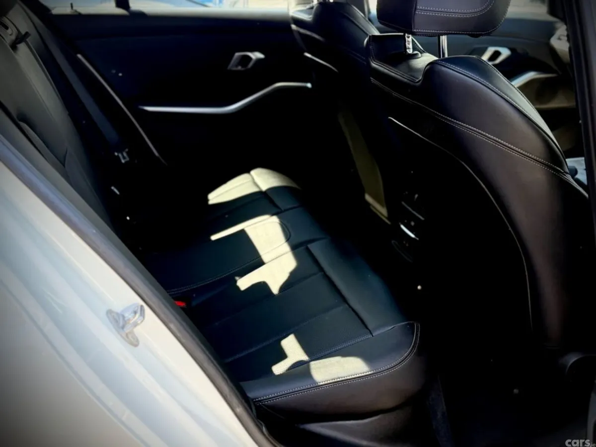 BMW 3-Series Saloon, Petrol Hybrid, 2025, White