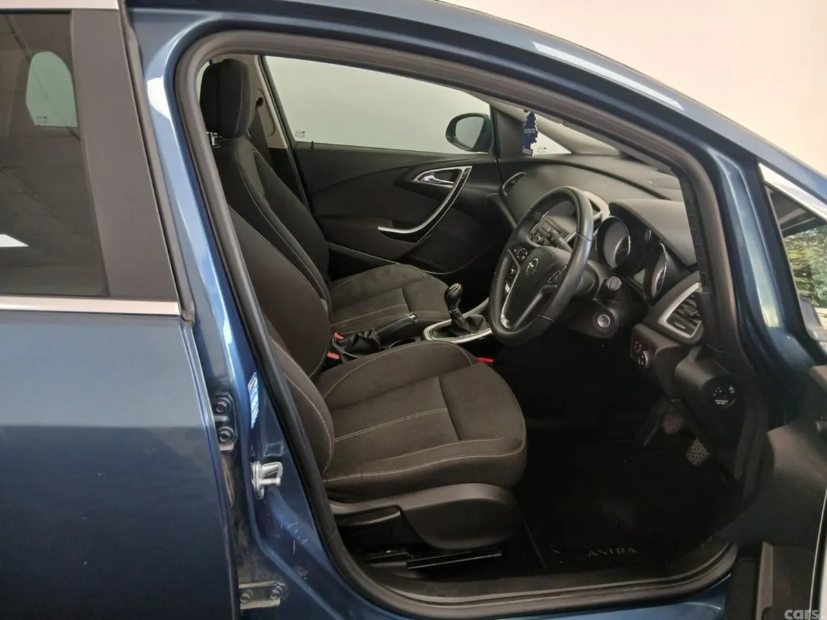 Opel Astra MPV, Diesel, 2014, Blue