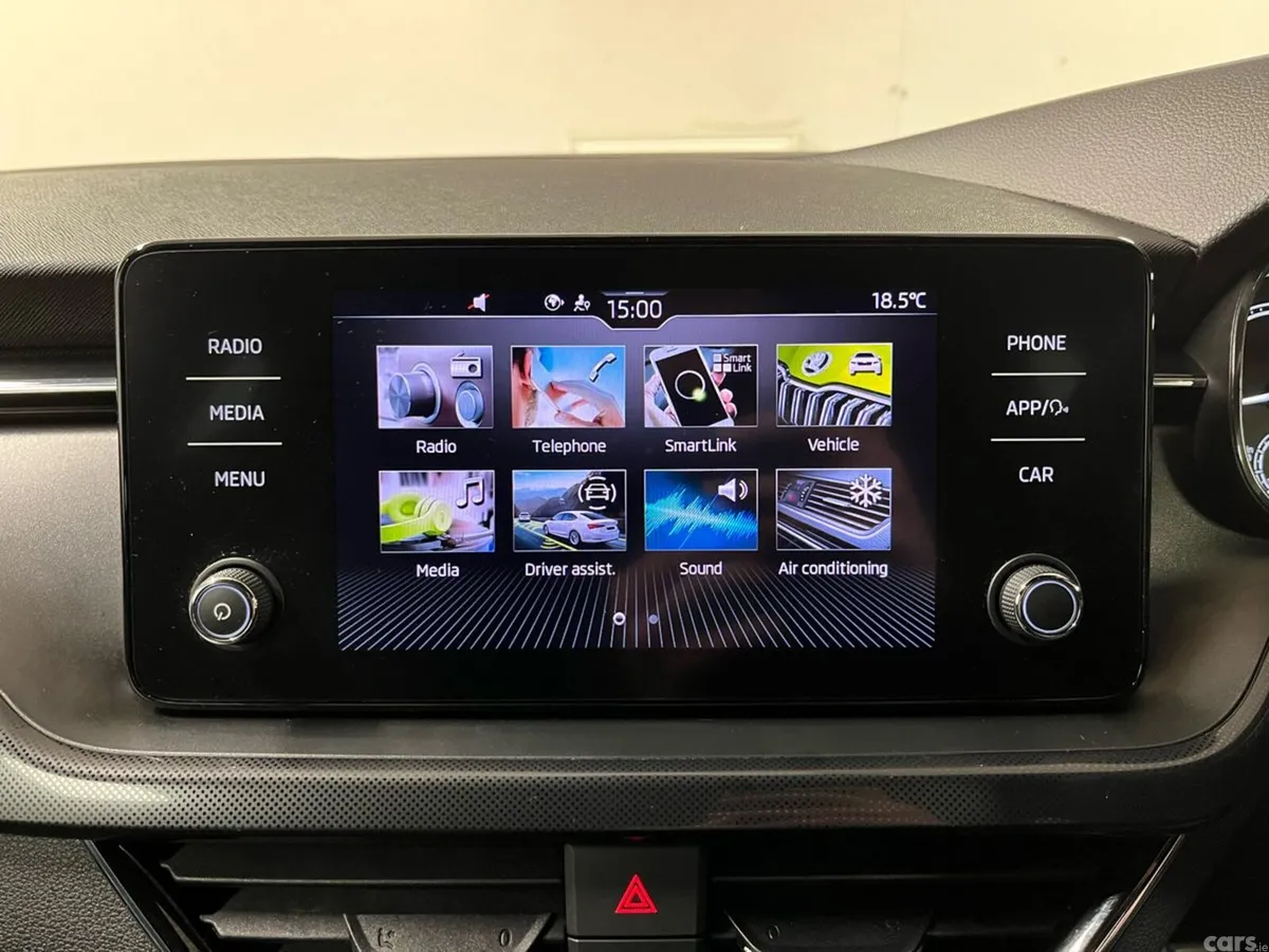 Skoda Kamiq Hatchback, Petrol, 2023, Orange