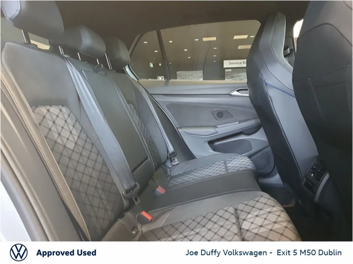 Volkswagen Golf Estate, Petrol, 2026, Grey