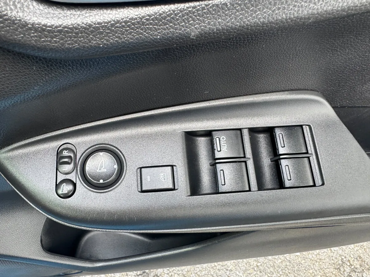 Honda Fit Hatchback, Petrol Hybrid, 2015, Blue