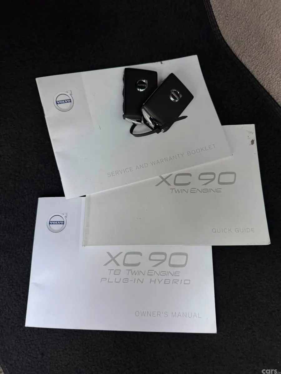Volvo XC90 SUV, Petrol Plug-in Hybrid, 2016, Beige