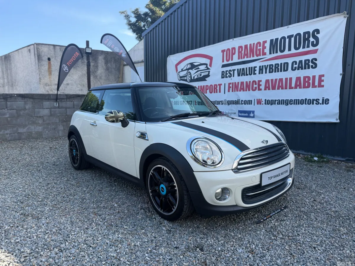 Mini Cooper Hatchback, Petrol, 2013, White