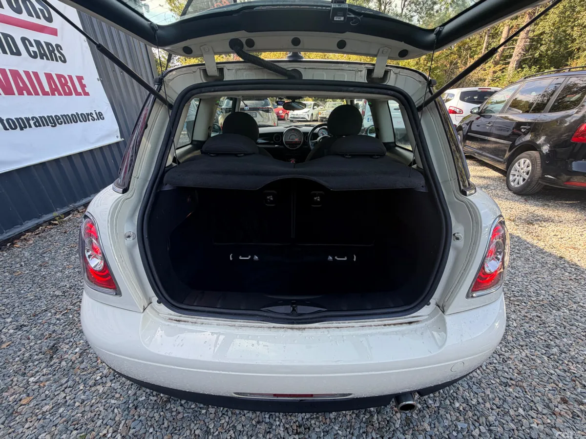 Mini Cooper Hatchback, Petrol, 2013, White