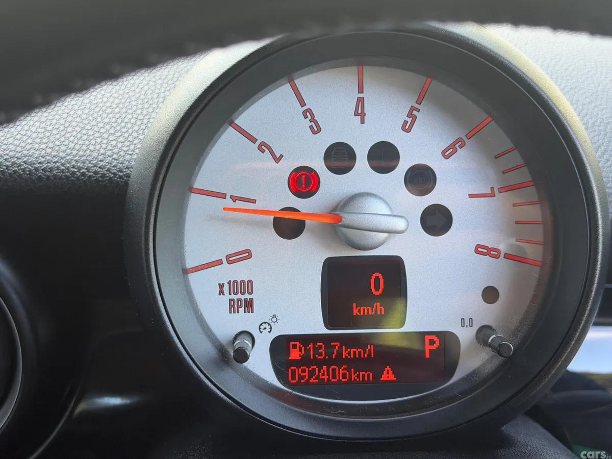 Mini Cooper Hatchback, Petrol, 2013, White
