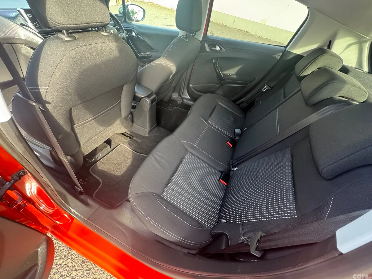 Peugeot 208 Hatchback, Petrol, 2016, Orange