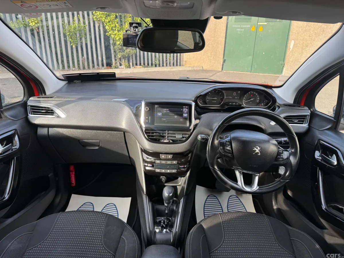 Peugeot 208 Hatchback, Petrol, 2016, Orange