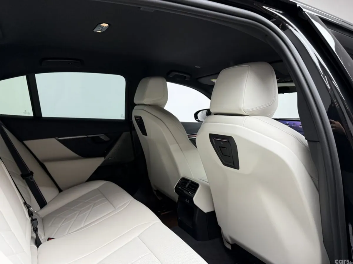 BMW 5-Series Saloon, Petrol Plug-in Hybrid, 2026, Black