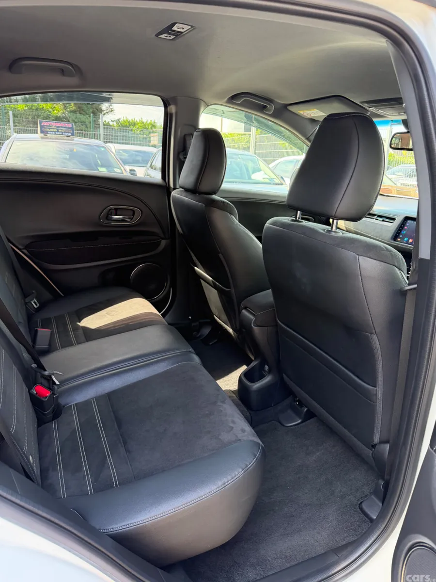 Honda Vezel SUV, Petrol Hybrid, 2017, White