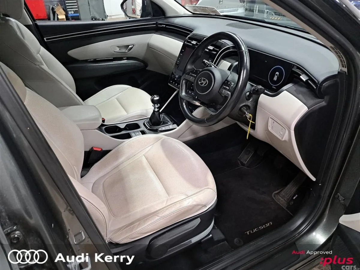 Hyundai Tucson MPV, Diesel, 2022, Grey