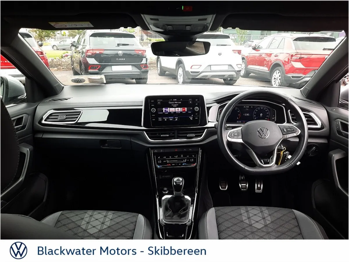 Volkswagen T-Roc SUV, Petrol, 2024, Grey