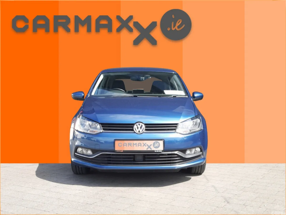 Volkswagen Polo Hatchback, Petrol, 2016, Blue