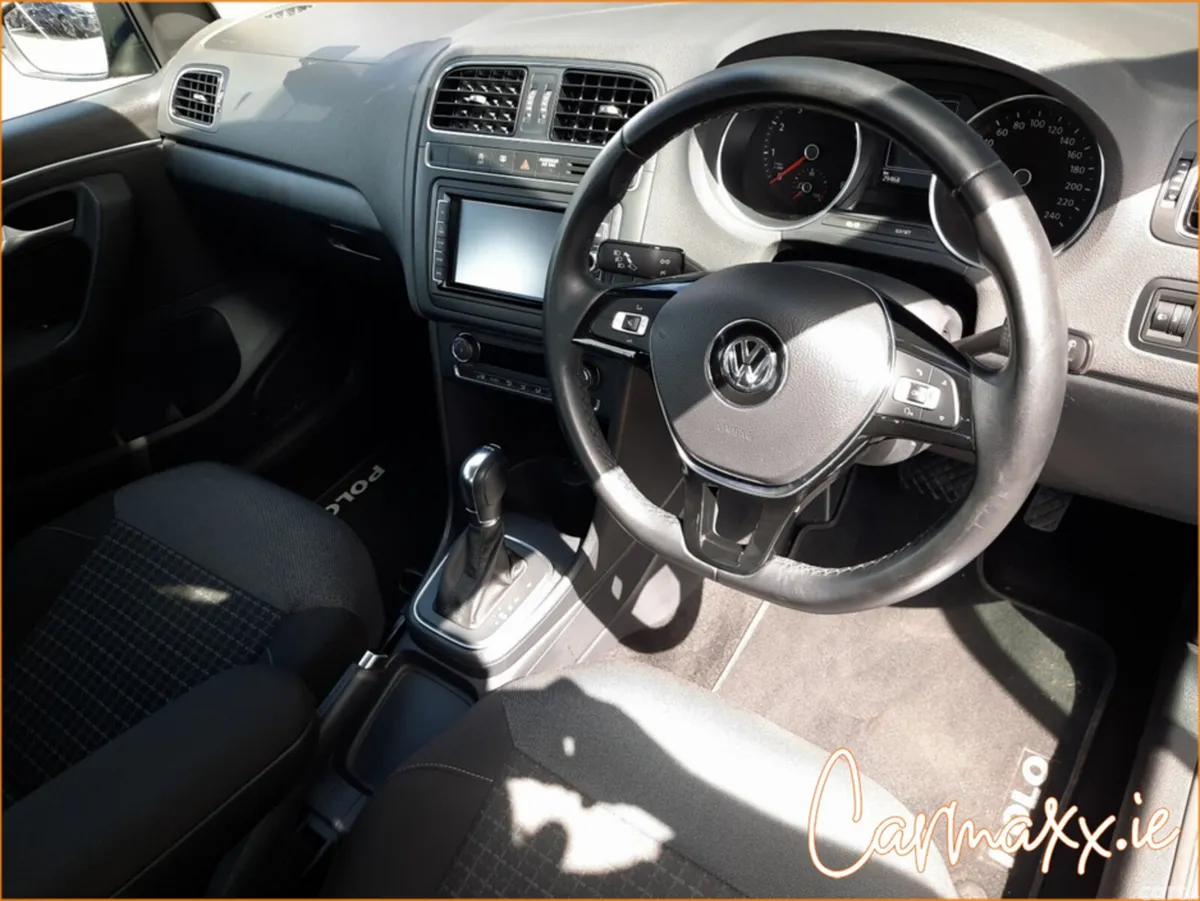 Volkswagen Polo Hatchback, Petrol, 2016, Blue