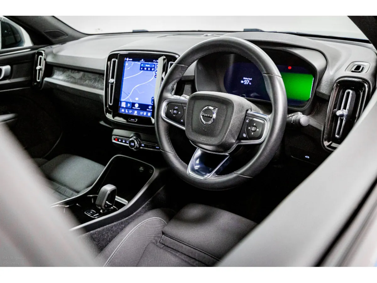 Volvo C40 SUV, Electric, 2023, Blue