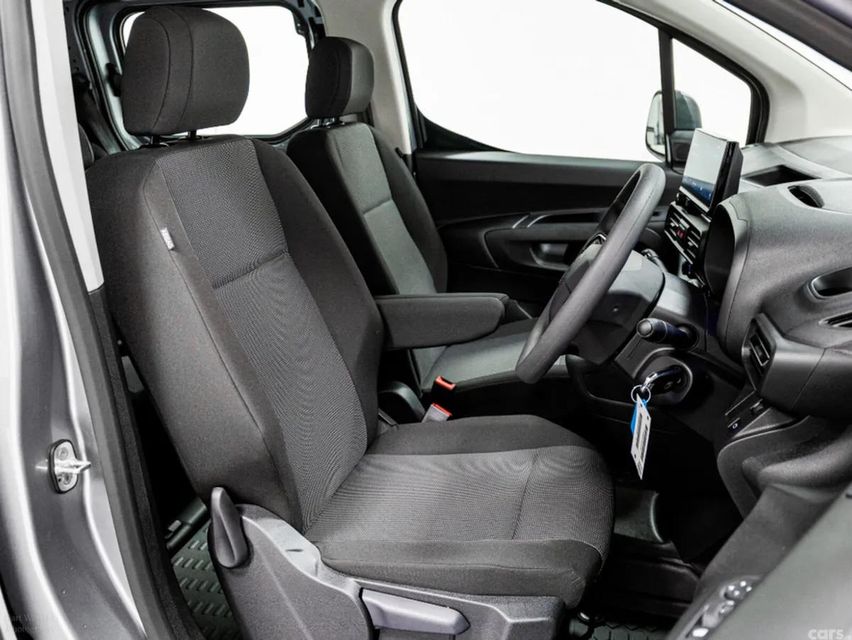 Citroen Berlingo Van, Diesel, 2026, Grey