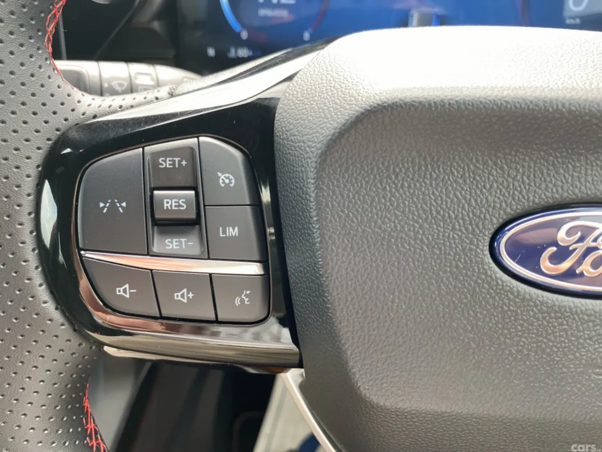 Ford Puma SUV, Petrol, 2025, Red
