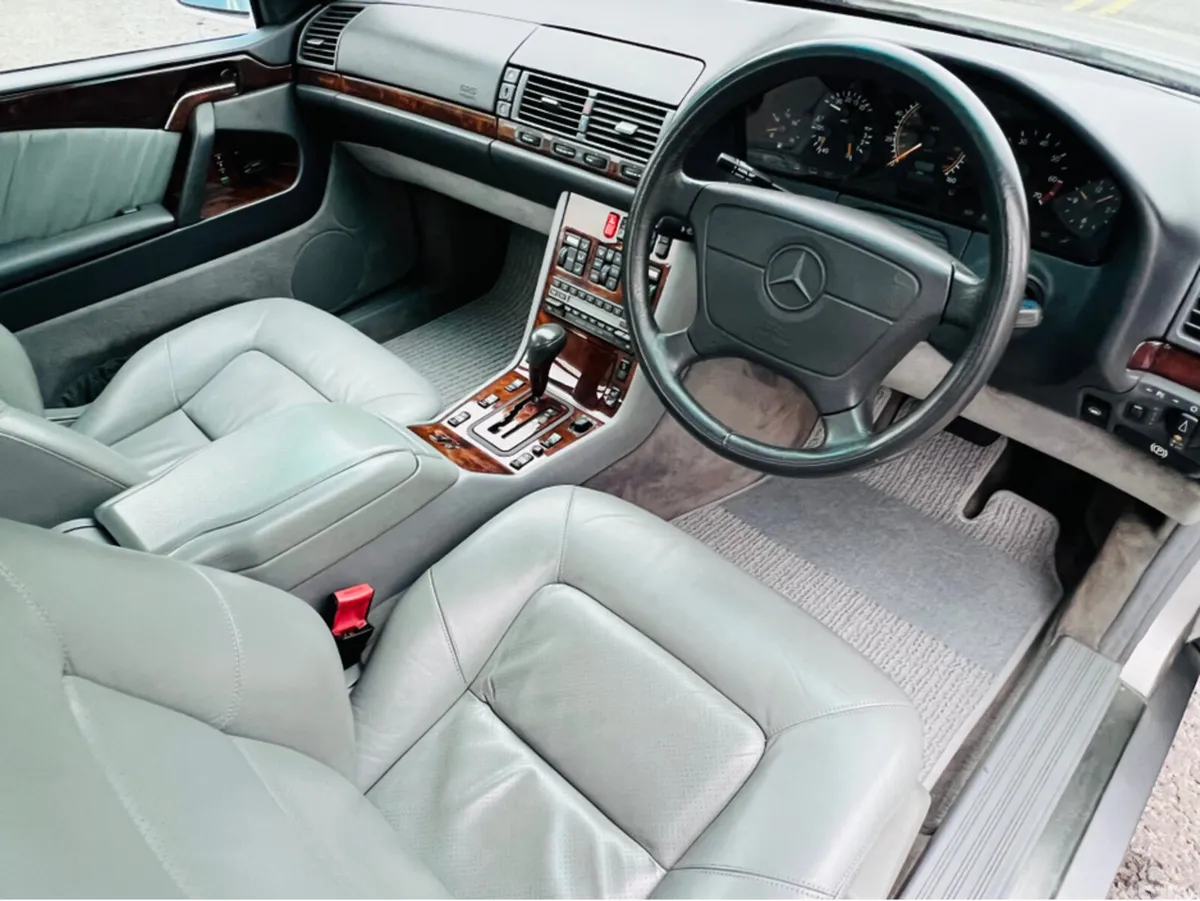 Mercedes-Benz Other Coupe, Petrol, 1993, Silver