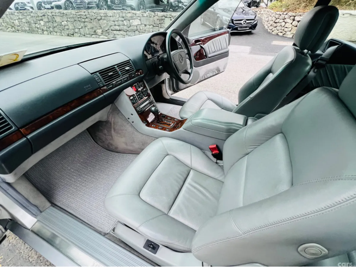 Mercedes-Benz Other Coupe, Petrol, 1993, Silver