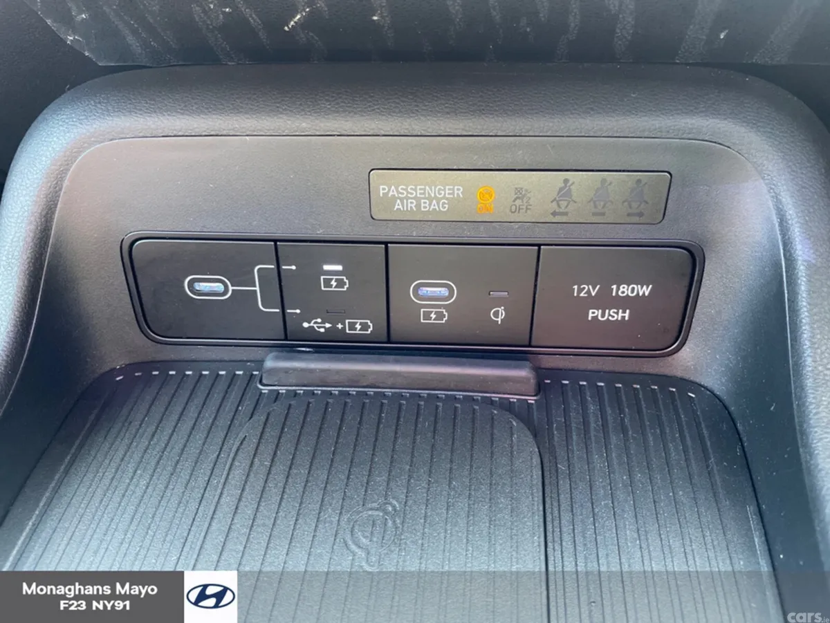 Hyundai KONA MPV, Petrol, 2024, Black
