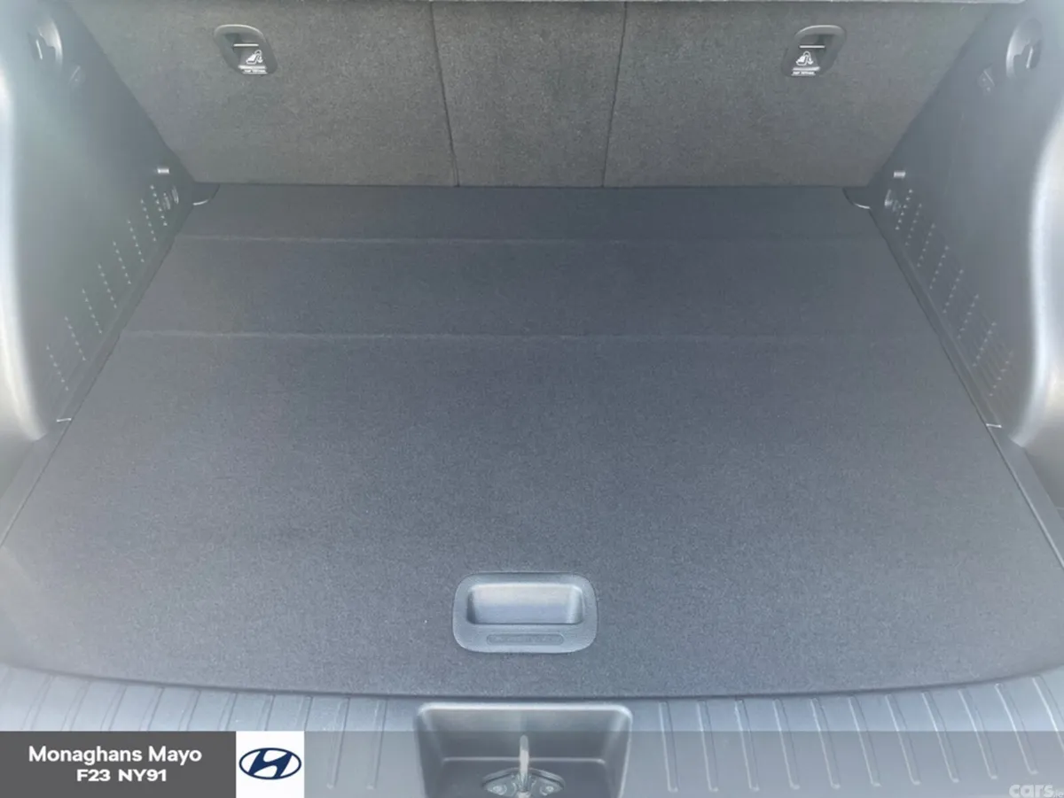 Hyundai KONA MPV, Petrol, 2024, Black