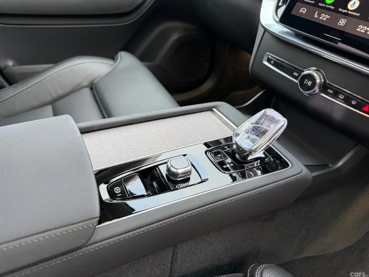 Volvo XC90 SUV, Petrol Plug-in Hybrid, 2026, Grey