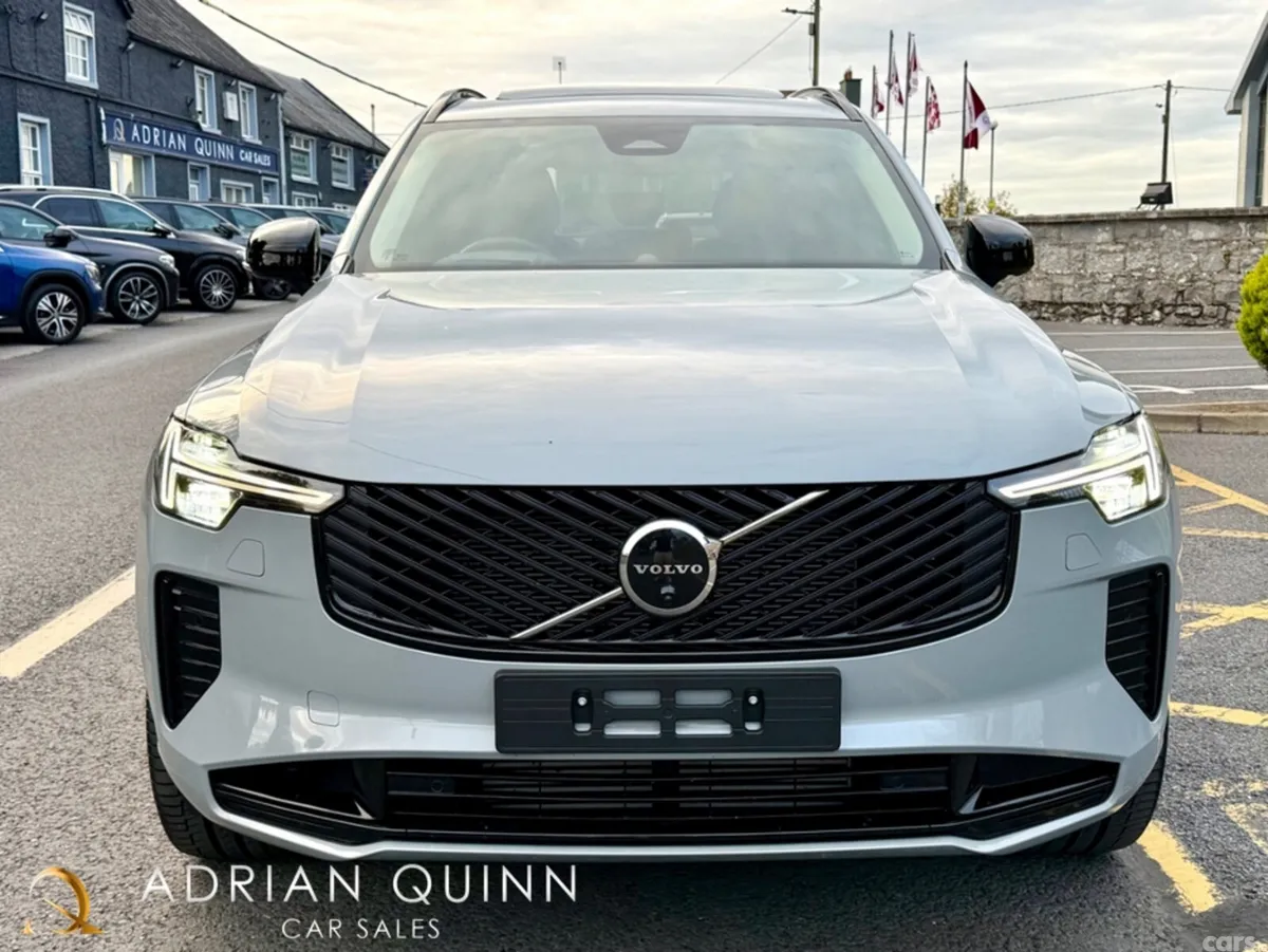 Volvo XC90 SUV, Petrol Plug-in Hybrid, 2026, Grey