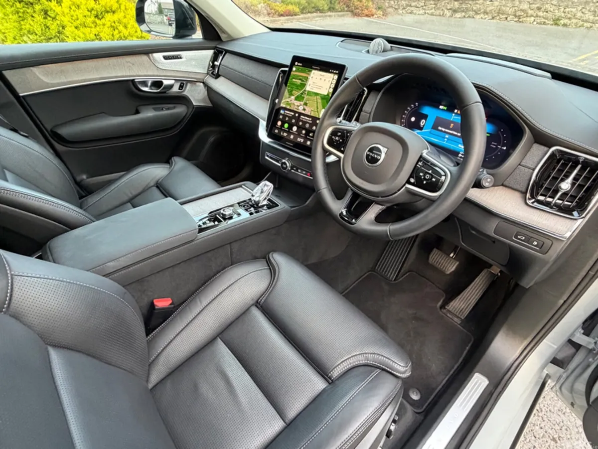 Volvo XC90 SUV, Petrol Plug-in Hybrid, 2026, Grey