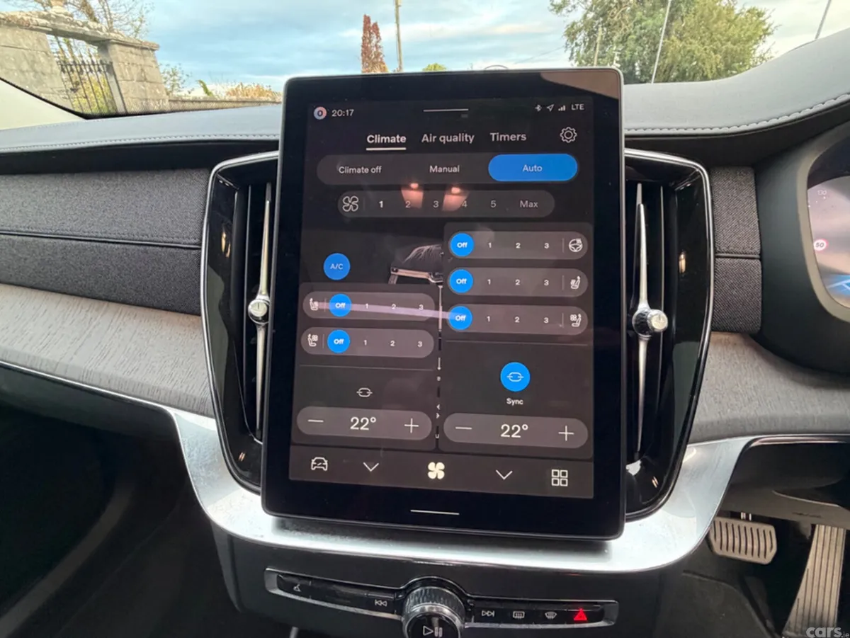Volvo XC90 SUV, Petrol Plug-in Hybrid, 2026, Grey