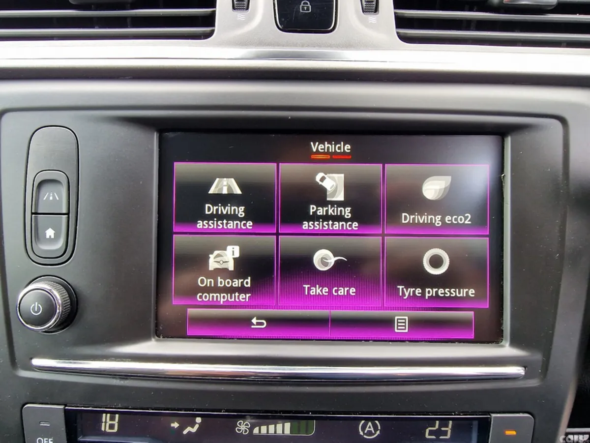 Renault Kadjar Hatchback, Diesel, 2017, Black