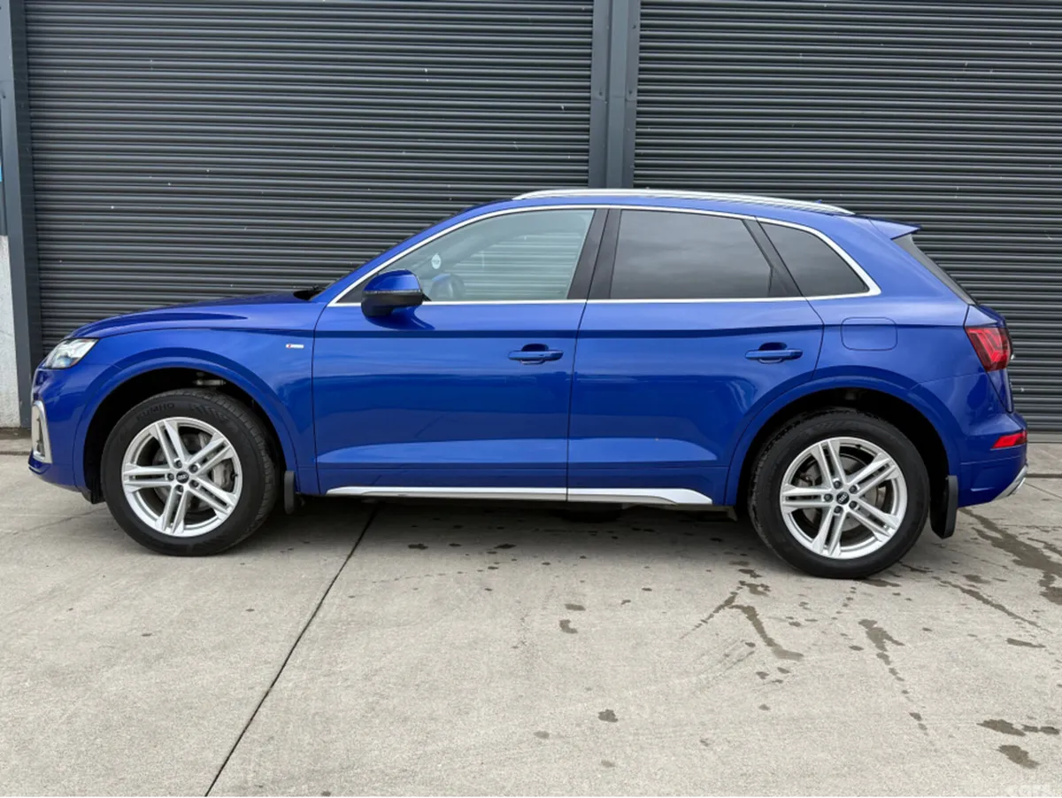 Audi Q5 Estate, Petrol Plug-in Hybrid, 2022, Blue
