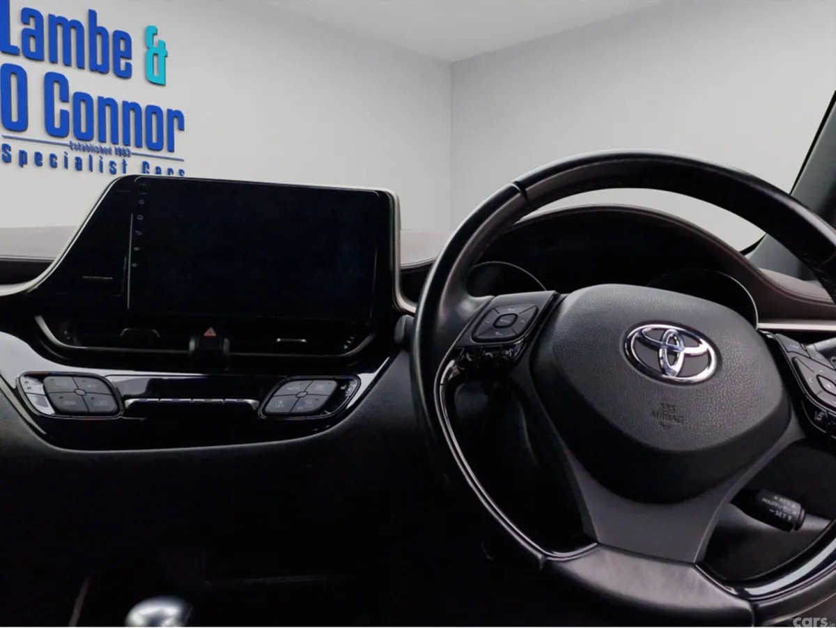 Toyota C-HR SUV, Petrol Hybrid, 2017, White