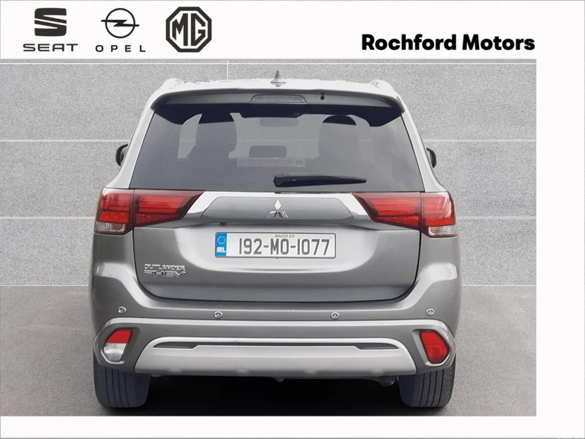 Mitsubishi Outlander Estate, Petrol Plug-in Hybrid, 2019, Grey