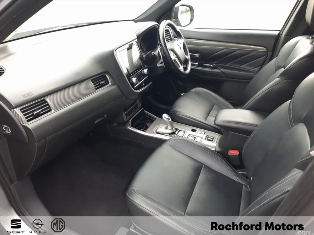 Mitsubishi Outlander Estate, Petrol Plug-in Hybrid, 2019, Grey
