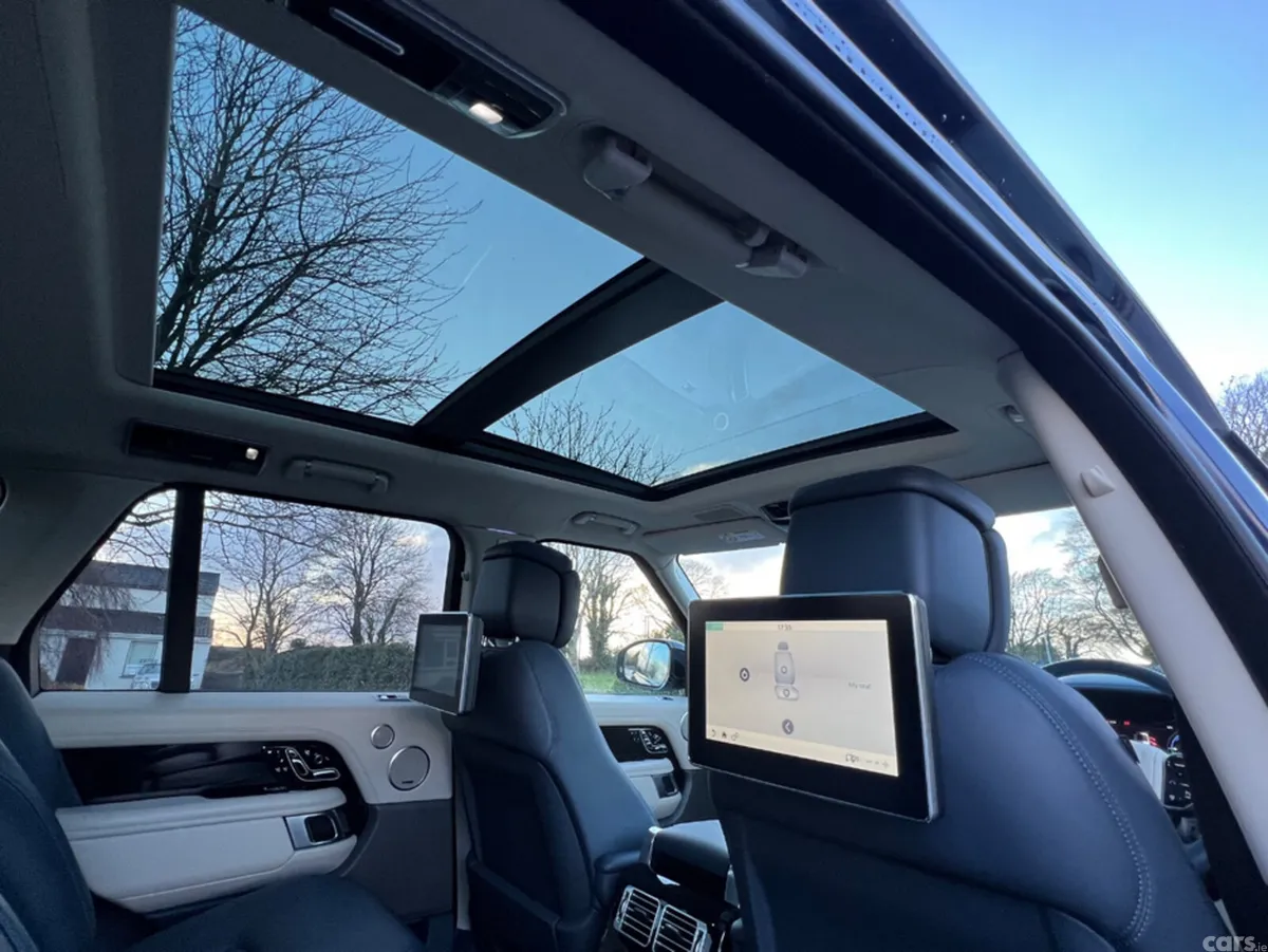 Land Rover Range Rover SUV, Petrol Plug-in Hybrid, 2020, Blue