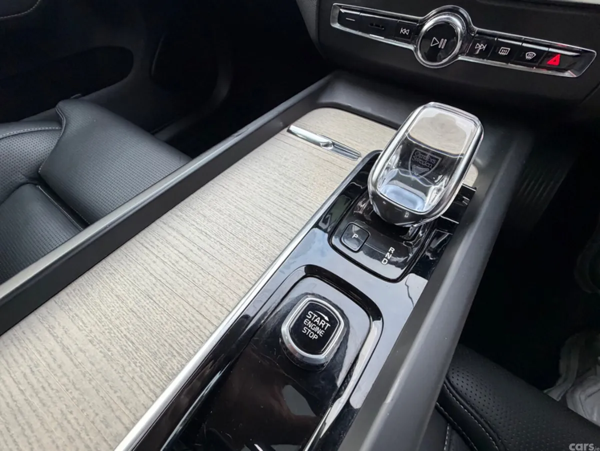 Volvo XC60 SUV, Petrol Plug-in Hybrid, 2022, Grey