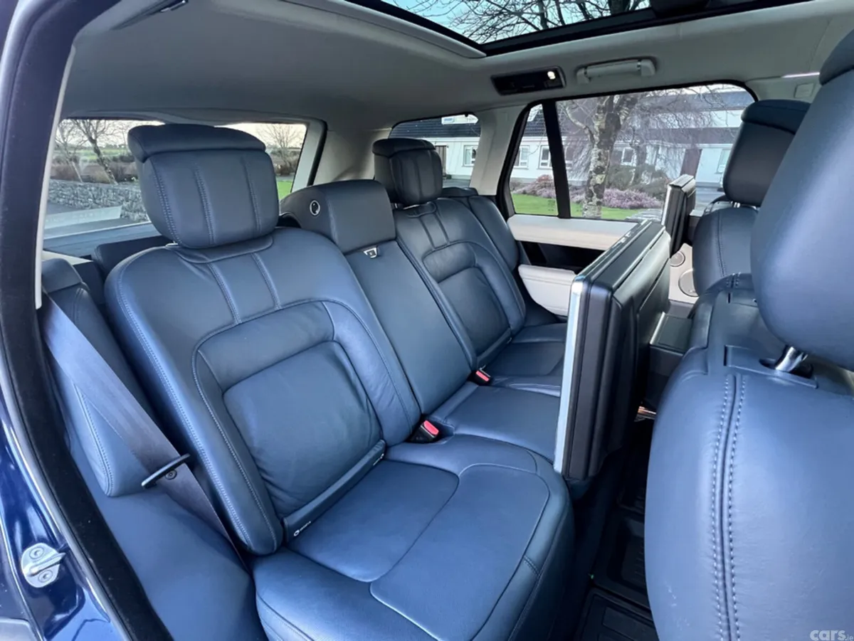 Land Rover Range Rover SUV, Petrol Plug-in Hybrid, 2020, Blue