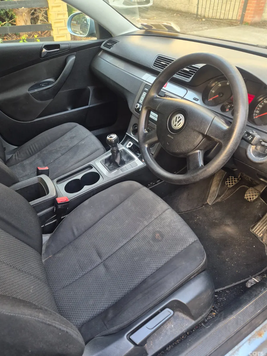 Volkswagen Passat Saloon, Diesel, 2009, Blue