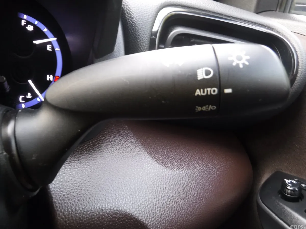 Toyota Yaris Cross SUV, Petrol Hybrid, 2021, White