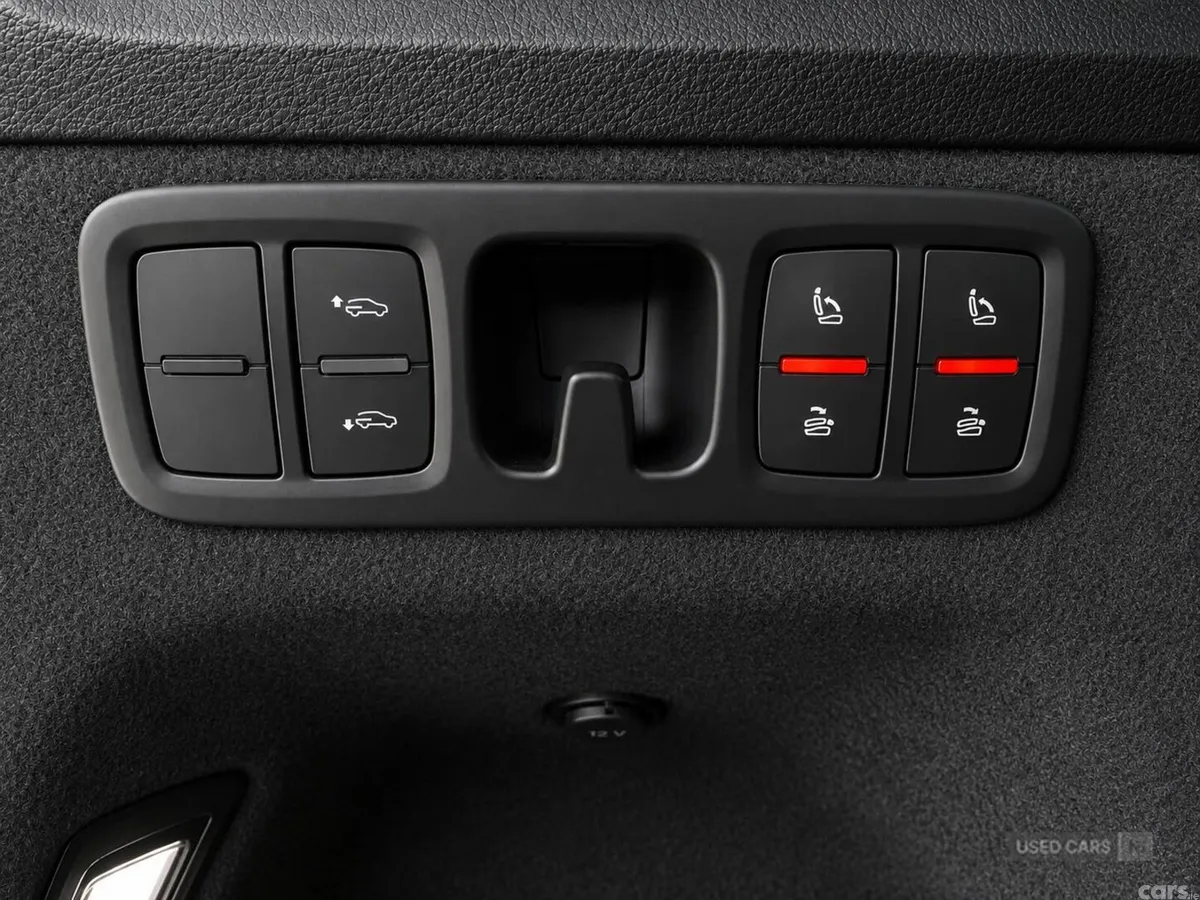 Audi Q7 , Petrol, 2016, Black