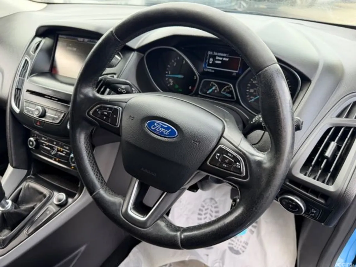 Ford Focus Hatchback, Diesel, 2016, Blue