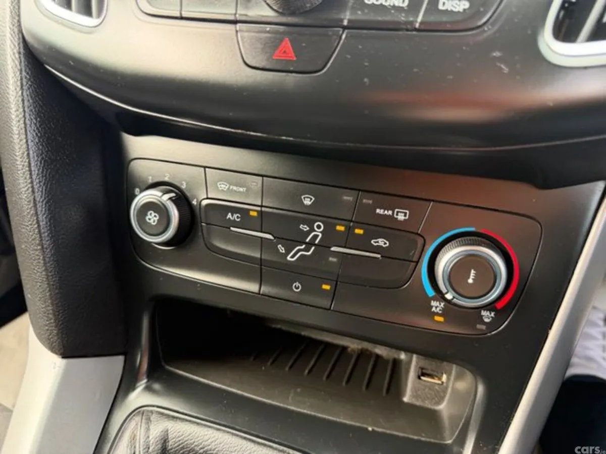 Ford Focus Hatchback, Diesel, 2016, Blue