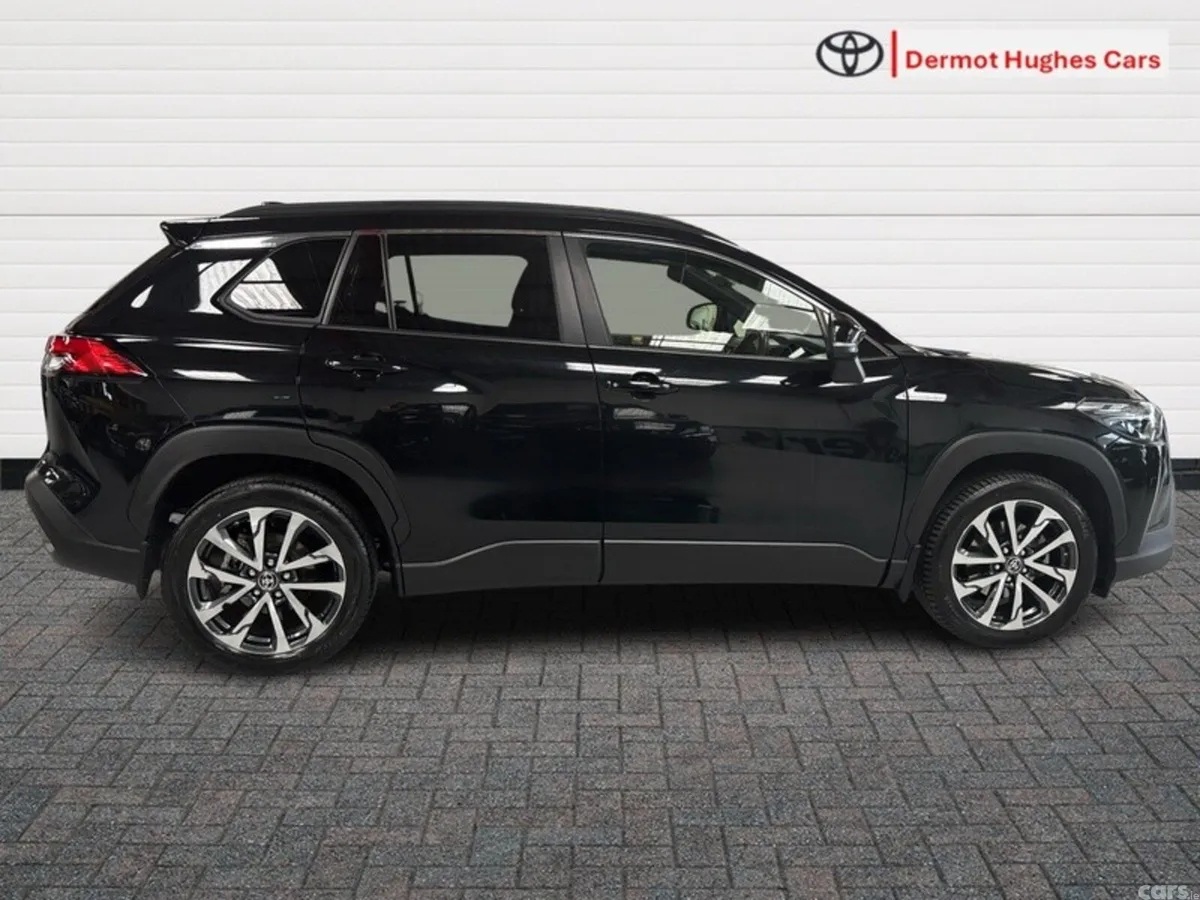 Toyota Corolla Cross Hatchback, Petrol Hybrid, 2024, Black