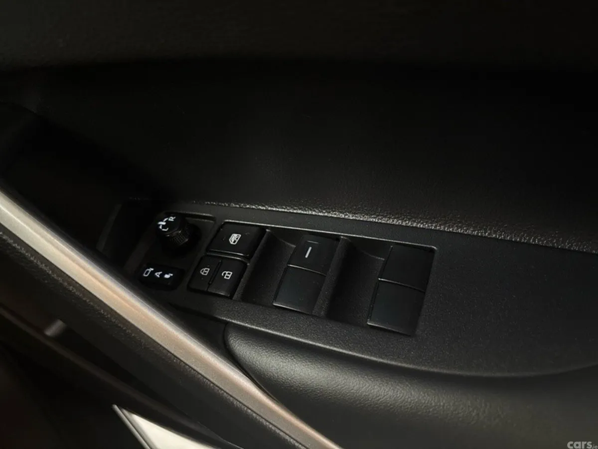 Toyota Corolla Cross Hatchback, Petrol Hybrid, 2024, Black