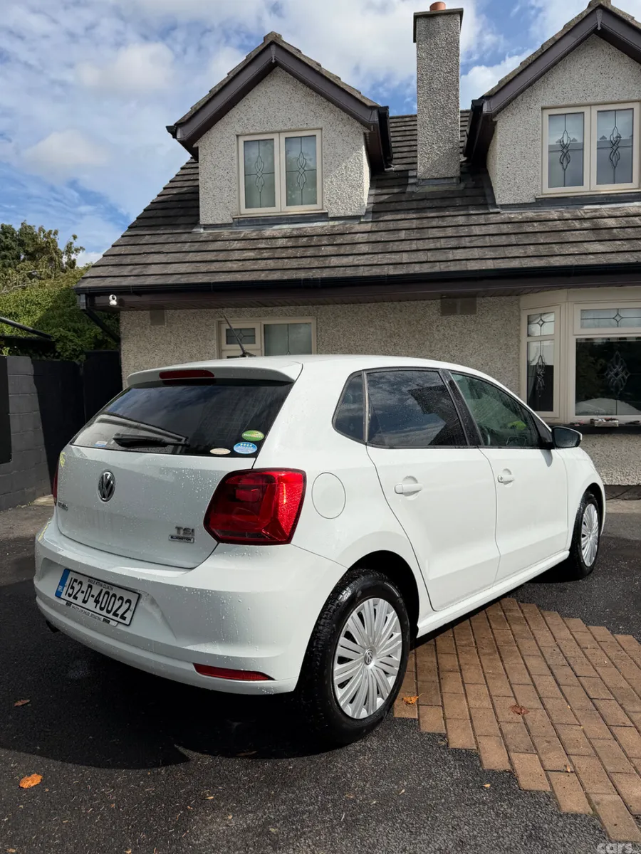 Volkswagen Polo Hatchback, Petrol, 2015, White