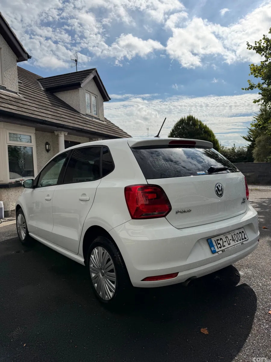 Volkswagen Polo Hatchback, Petrol, 2015, White
